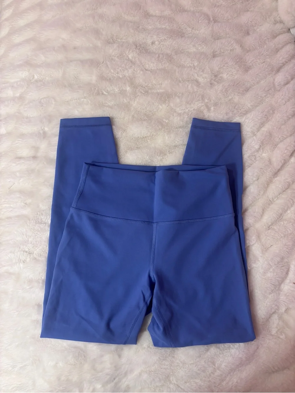 Lululemon Wonder Train Size 8 / 25” Inseam / Never Worn